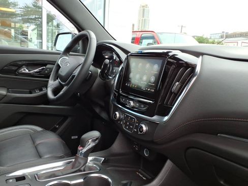 Used 2023 Chevrolet Traverse RS AWD/4WD image 26