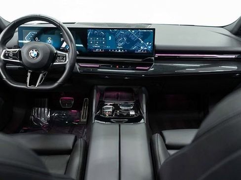 Used 2026 BMW 530i xDrive image 8