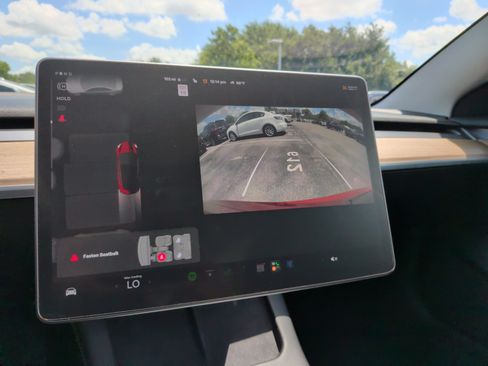 Used 2021 Tesla Model 3 Long Range AWD/4WD image 16