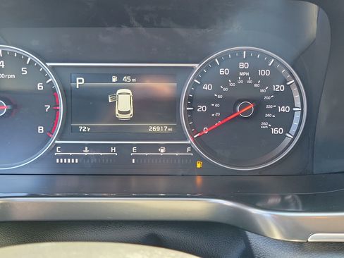 Used 2023 Kia Sorento LX image 25