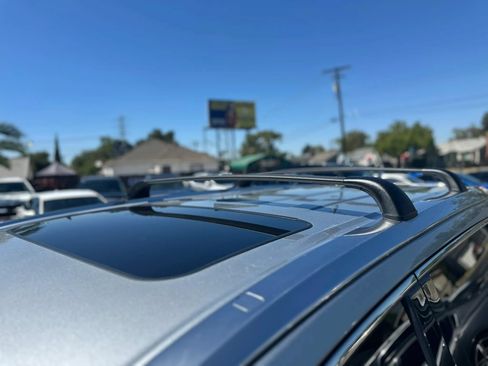 Used 2018 Toyota Highlander XLE FWD image 9