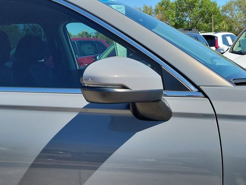 Used 2024 Honda CR-V LX image 8