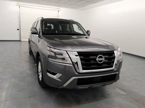 Used 2023 Nissan Armada SV image 2