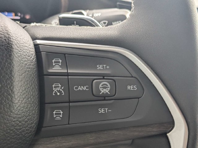 New 2026 Jeep Grand Cherokee Limited w/ Limited Altitude Package RWD image 28