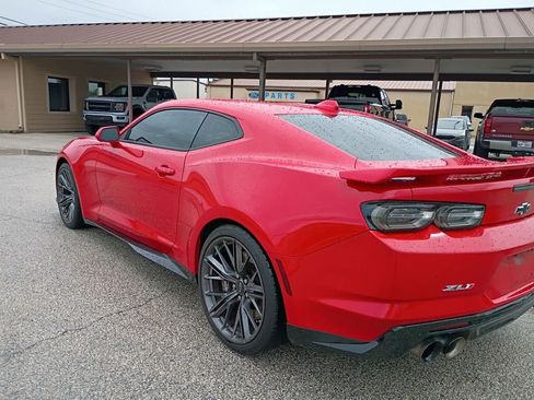 Used 2022 Chevrolet Camaro ZL1 RWD image 10