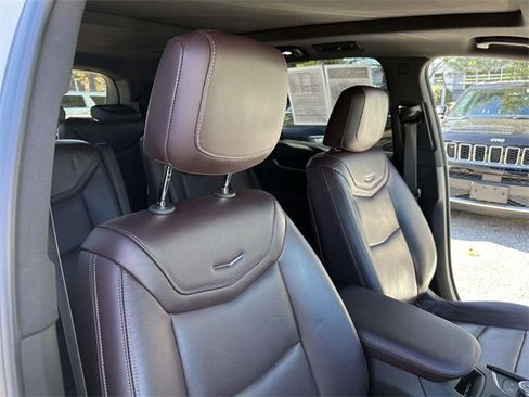 Used 2020 Cadillac XT6 Premium Luxury image 27