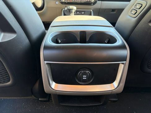 Certified 2025 Kia Carnival EX FWD image 23