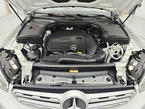 Certified 2022 Mercedes-Benz GLC 300 image 22