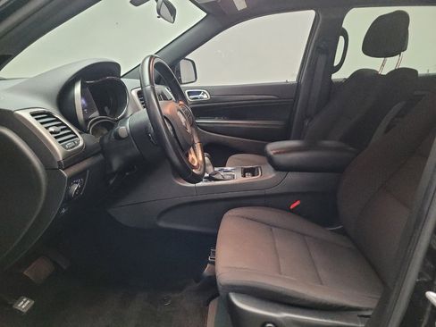 Used 2021 Jeep Grand Cherokee Laredo RWD image 17