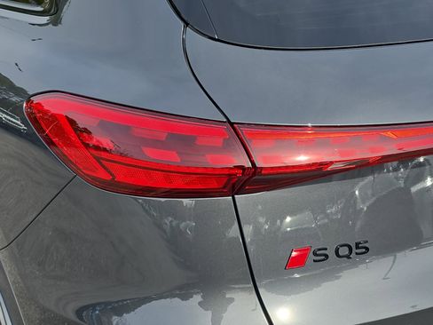 Used 2025 Audi SQ5 Premium Plus image 34