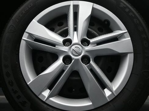 Used 2025 Nissan Kicks Play S FWD image 9