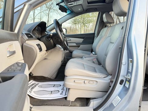 Used 2012 Honda Odyssey EX-L image 11