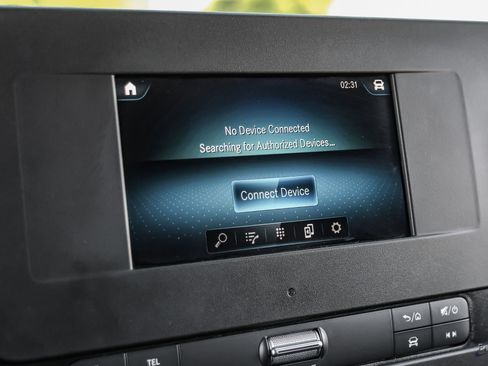 Used 2022 Mercedes-Benz Sprinter 2500 image 61