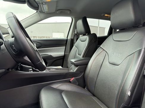 Used 2022 Jeep Compass Latitude image 15