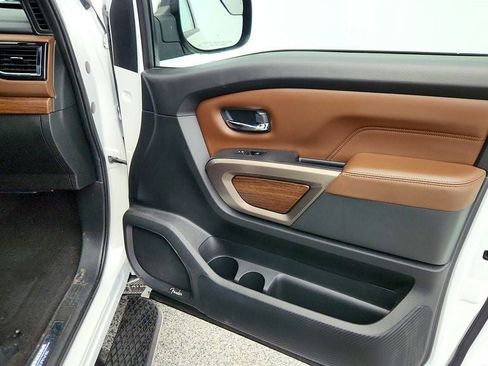 Used 2022 Nissan Titan Platinum Reserve w/ Moonroof Package image 24