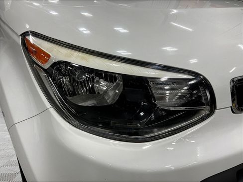 Used 2016 Kia Soul FWD image 31