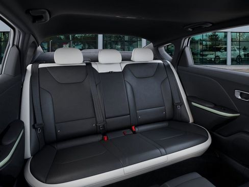 New 2025 Kia K4 GT-Line Turbo image 16