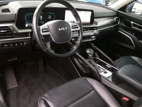 Used 2025 Kia Telluride S AWD/4WD image 12