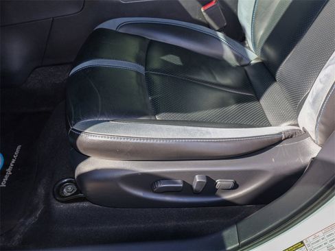 Used 2019 Nissan Leaf SL Plus w/ Protection Package image 14