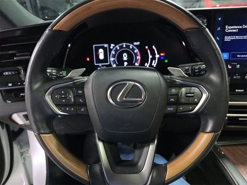 Used 2024 Lexus RX 350 Premium w/ Accessory Package (Z1) image 17