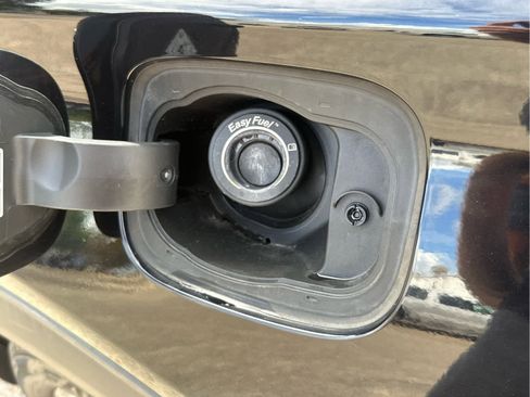 Used 2020 Ford Explorer XLT w/ Equipment Group 202A image 15