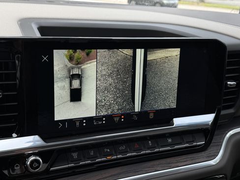 New 2025 GMC Sierra 2500 SLT w/ SLT Premium Package image 22