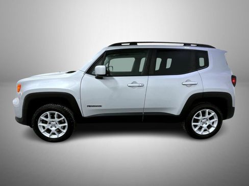 Used 2020 Jeep Renegade Latitude w/ Cold Weather Group image 8