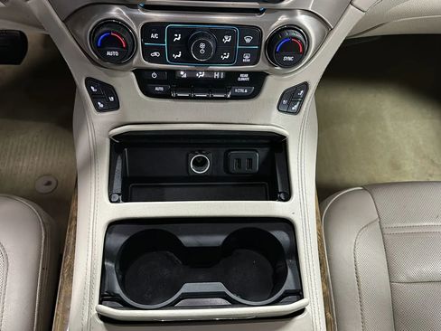 Used 2017 GMC Yukon XL Denali w/ Open Road Package image 32