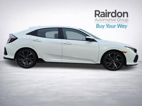 Used 2018 Honda Civic Sport image 9