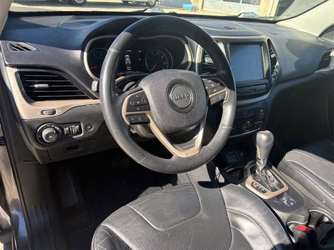 Used 2015 Jeep Cherokee Limited w/ Luxury Group image 14