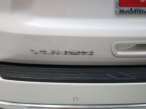 Used 2021 GMC Yukon Denali w/ LPO, Illumination Package AWD/4WD image 68
