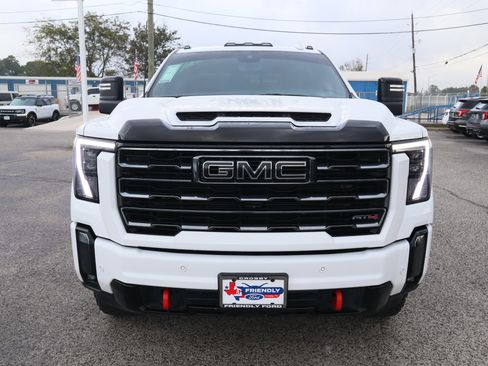 Used 2024 GMC Sierra 2500 AT4 w/ AT4 Premium Plus Package image 8