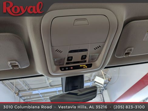 Used 2023 GMC Acadia Denali w/ Denali Ultimate Package image 28