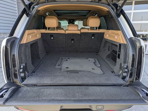 Used 2023 Land Rover Range Rover SE image 26