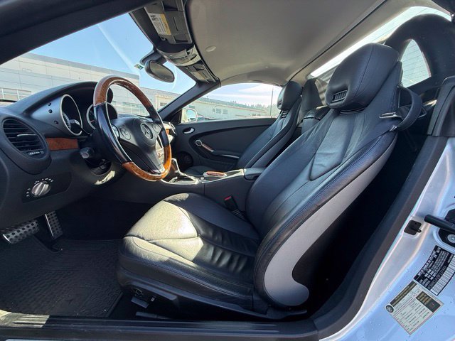 Used 2011 Mercedes-Benz SLK 350 image 11