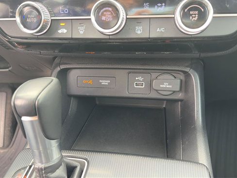 Used 2023 Honda Civic Sport image 10