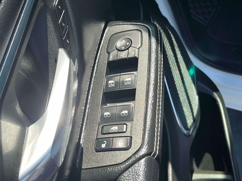 Used 2025 RAM 1500 Laramie AWD/4WD image 24