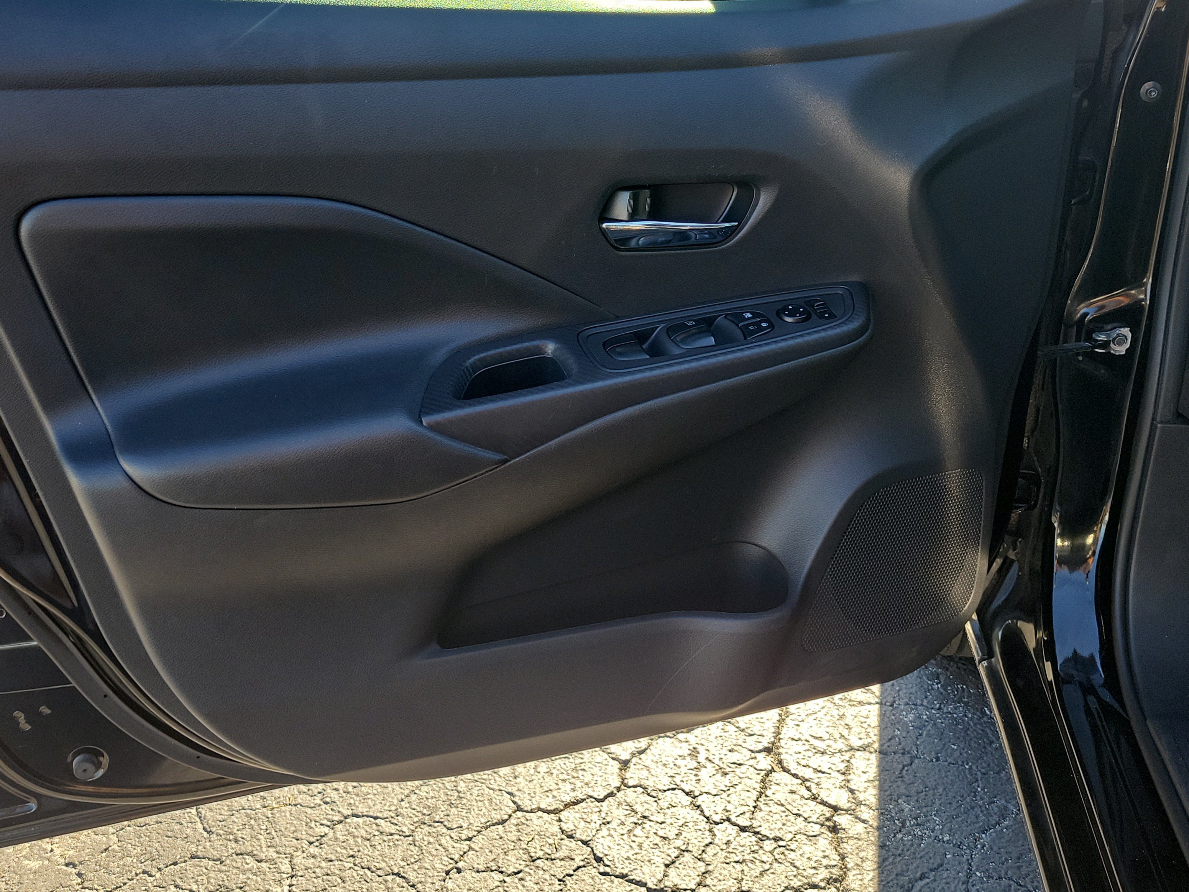 Certified 2023 Nissan Versa SV FWD image 16
