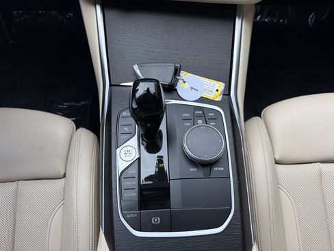 Used 2022 BMW 330i Sedan RWD image 25