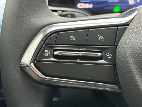 New 2026 Chevrolet Equinox EV LT image 27