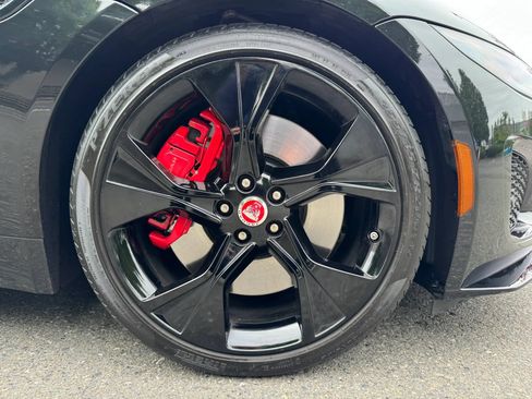 Used 2023 Jaguar F-TYPE Coupe RWD image 19