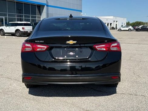 Used 2022 Chevrolet Malibu LT w/ Leather Package FWD image 4