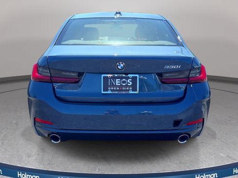 Used 2025 BMW 330i Sedan w/ Premium Package RWD image 7