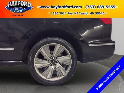 Used 2018 Lincoln Navigator Reserve w/ Technology Package AWD/4WD image 26