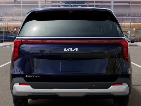 New 2026 Kia Carnival FWD image 13