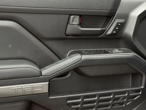 Used 2025 Toyota 4Runner TRD Off-Road Premium w/ Tow Technology Package AWD/4WD image 28