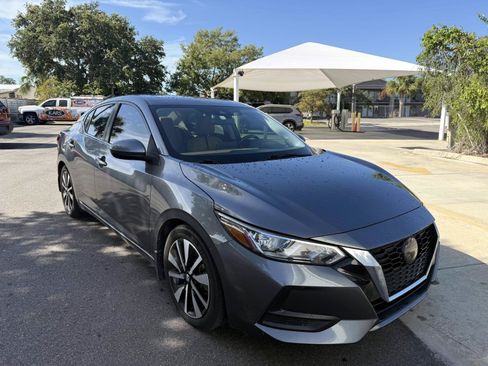 Certified 2022 Nissan Sentra SV w/ SV Premium Package FWD image 11