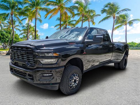 New 2026 RAM 3500 Big Horn AWD/4WD image 7