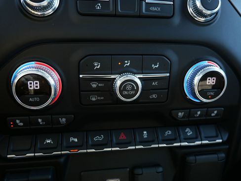 Used 2021 GMC Sierra 1500 Denali w/ Driver Alert Package II image 29