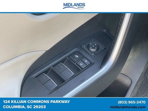 Used 2024 Toyota RAV4 XLE w/ Convenience Package FWD image 16